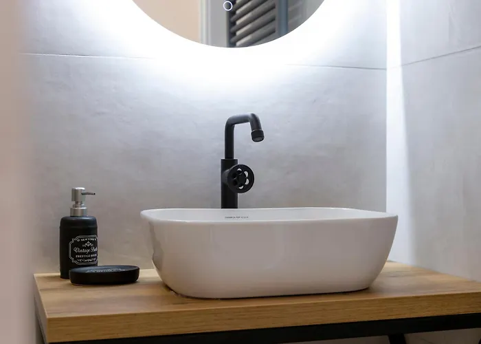 بيت ضيافة Shiny فيرونا