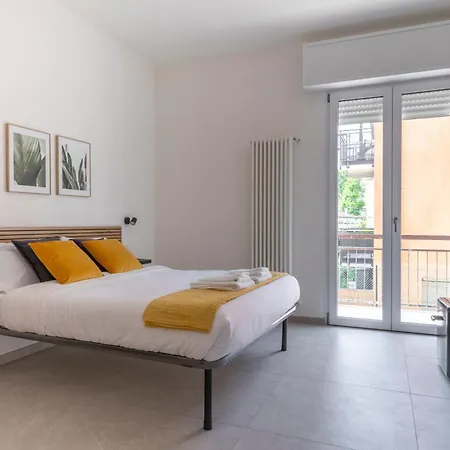 Shiny Guest house Verona